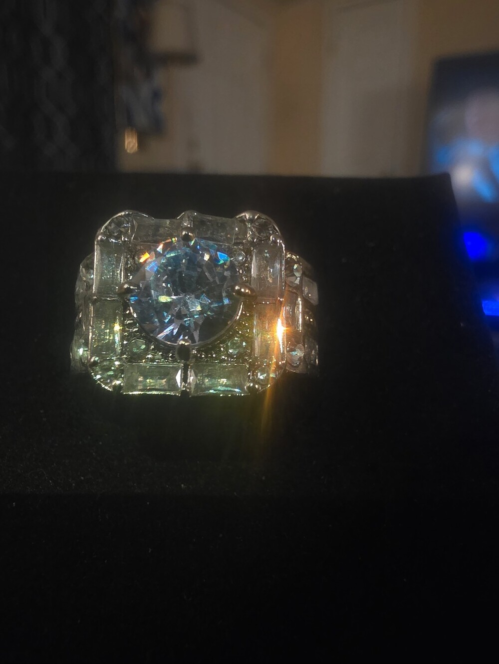 Elegant Blue Crystal Halo Ring for Women
